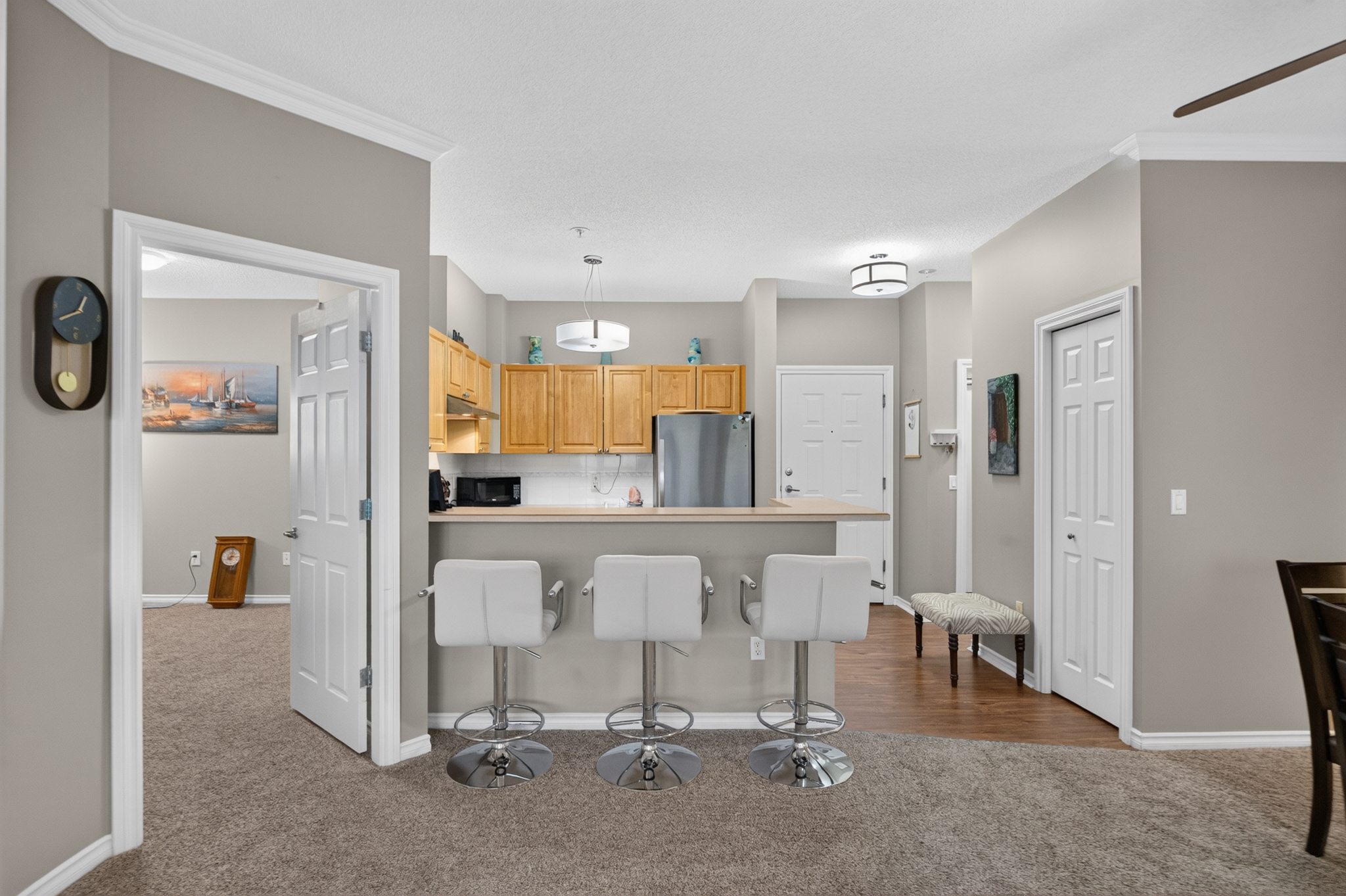 1314, 1010 Arbour Lake Road 1314, 1010 Arbour Lake Road