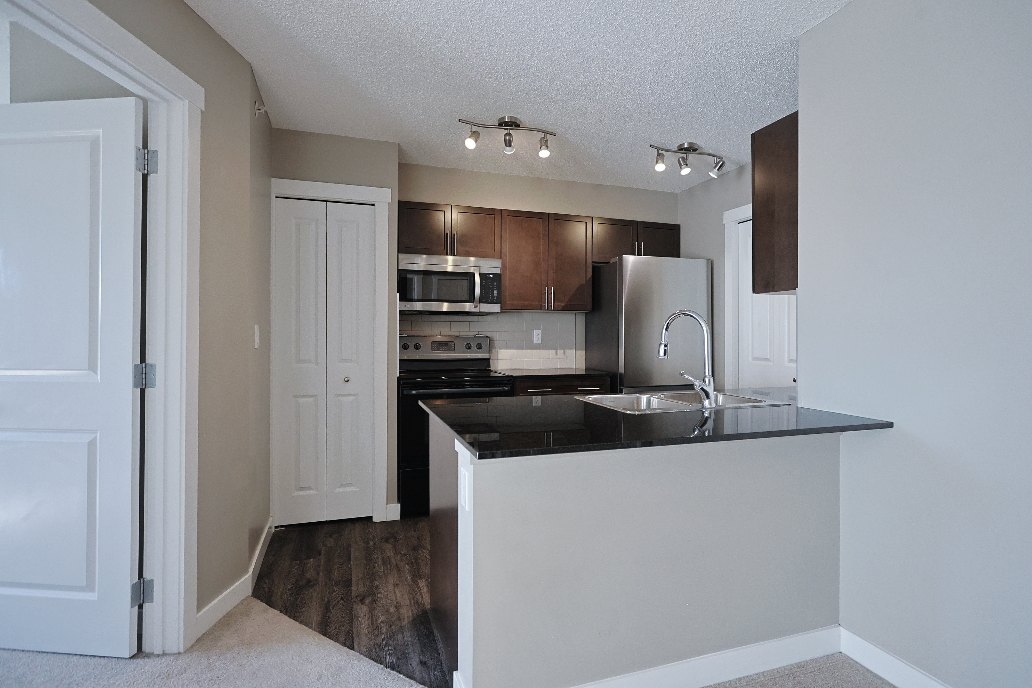 305, 10 Kincora Glen Park 305, 10 Kincora Glen Park
