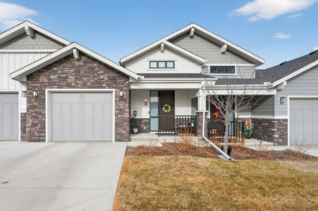 206 Crestridge Common SW  -  SOLD!!, Calgary